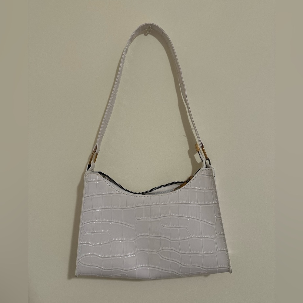 Textured White Shoulder Bag